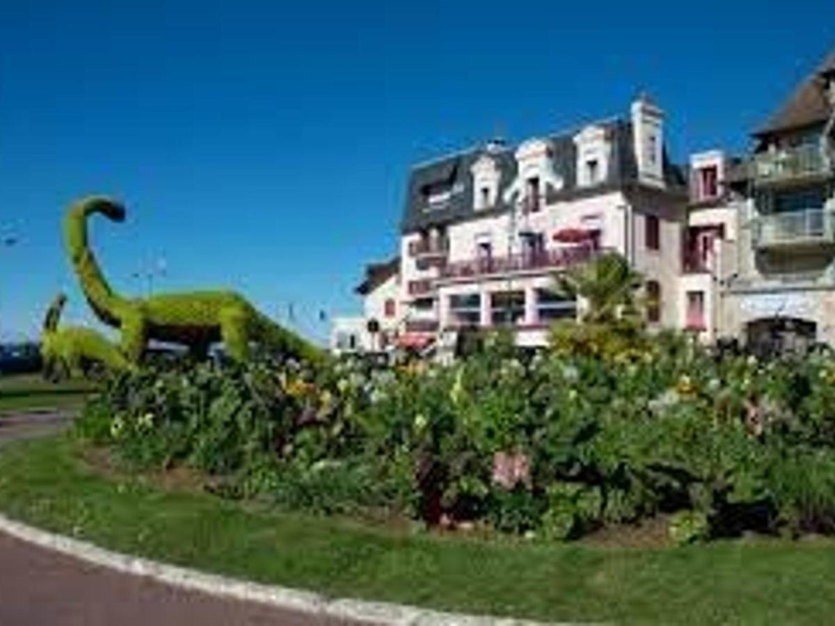 Appartement 2 Pieces Avec Balcon Sud A 50M De La Plage, Parking Privatif - Villers-Sur-Mer - Fr-1-712-15 Buitenkant foto